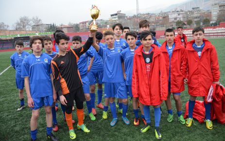  1920 MARAŞSPOR U-15’DE İL İKİNCİSİ OLDU