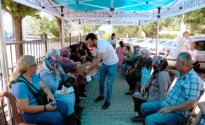 Onikişubat Belediyesi, YKS’ye giren öğrencilerin ve ailelerinin sınav heyecanına ortak oldu