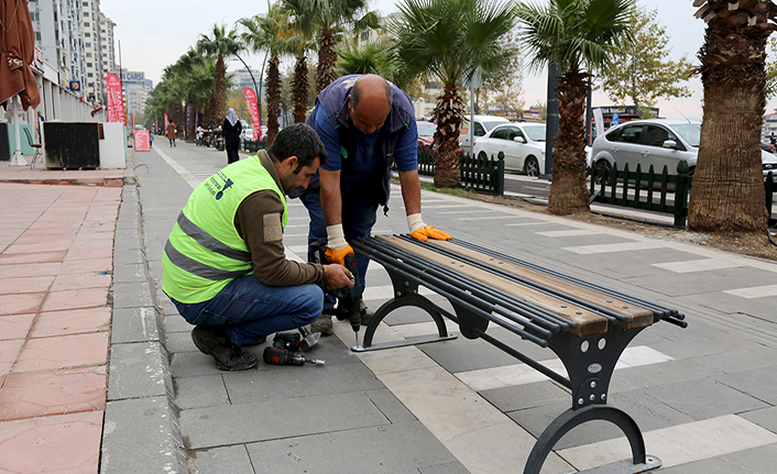 Büyükşehir, Binevler’e yeni şehir mobilyaları kuruluyor