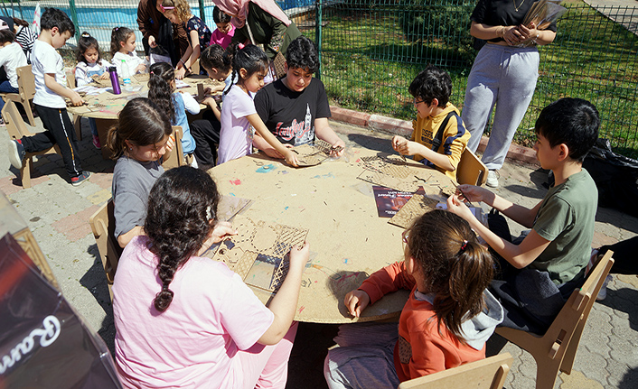 Minikler Ramazan’ın ruhunu sanatla keşfediyor