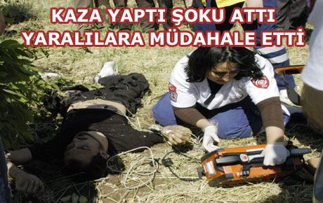 AMBULANS MOTOSİKLETE ÇARPTI 1 AĞIR 2 KİŞİ YARALANDI