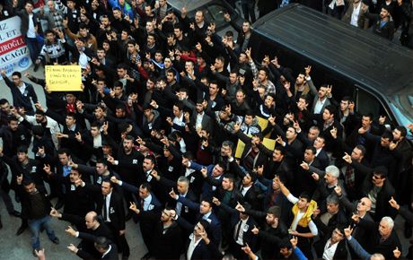 ÇAKIROĞLU İÇİN GIYABİ CENAZE NAMAZI KILINDI