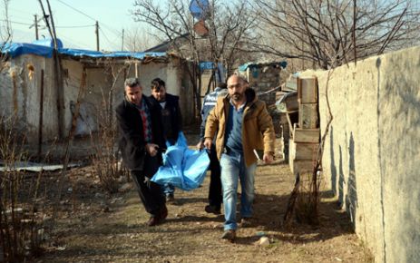 EVİNİN BAHÇESİNDE ÖLÜ BULUNDU