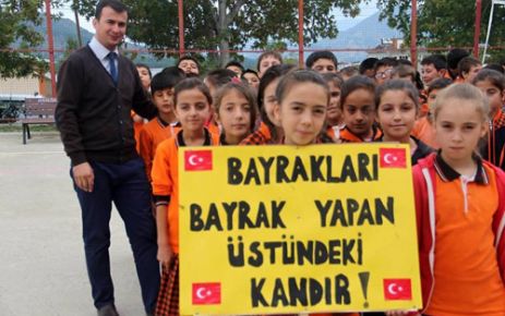 ILICA YENİYAPAN ORTAOKULU’NDAN BAYRAK YÜRÜYÜŞÜ