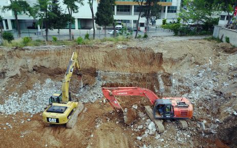  MİLLİ İRADE MEYDANI VE YERALTI OTOPARK İNŞAATI DEVAM EDİYOR