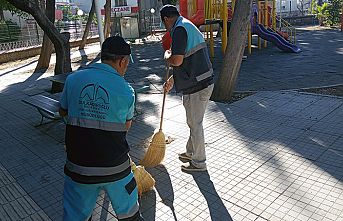 Dulkadiroğlu’nun park ve bahçeleri özenle temizleniyor