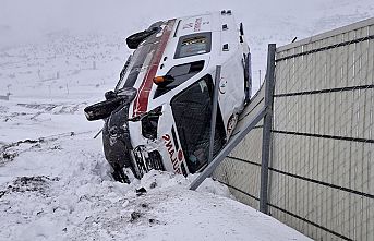 Kahramanmaraş’ta ambulans kaza yaptı: 3 yaralı