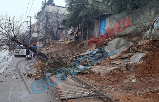 Kahramanmaraş'ta istinat duvarı çöktü